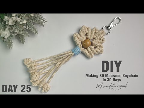 Видео: День 25 | Делаем 30 брелоков в технике макраме за 30 дней