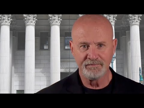 Видео: Верховный суд решил НЕ отменять право на однополые браки