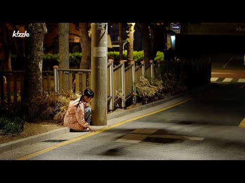 Видео: Что делать, если я вижу одного ребёнка в ночной аллее?