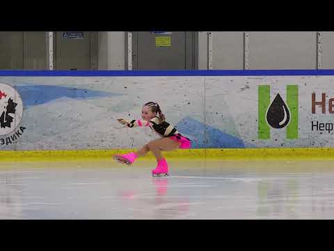 Видео: ФК соревнования наше 1 место и 3 юн Марго Шведчикова