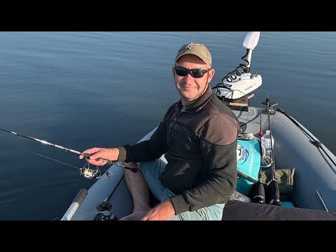 Видео: Рыбалка с ночевкой на окуня,утопили подсак при переходе!