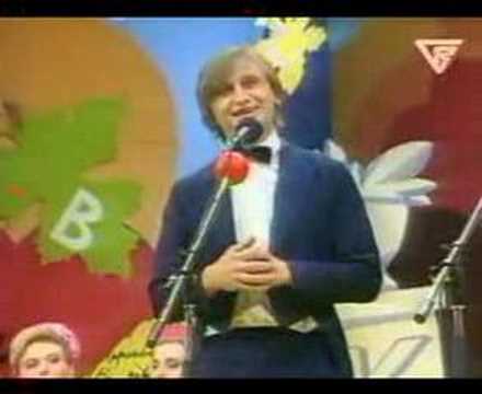 Видео: bachilo КВН 1993  полуфинал НГУ домзад