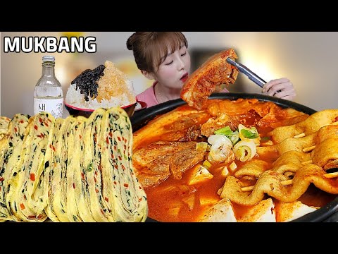 Видео: Корейские домашние блюда, свинина и кимчи рагу, яичный рулон мукбанг