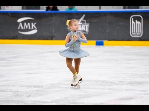 Видео: Александра Мотроненко. Квалификационные соревнования, г. Долгопрудный, Юный фигурист, I место.