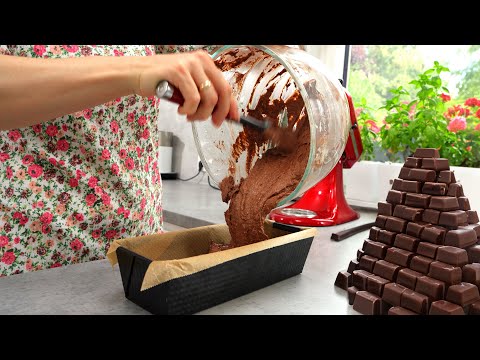 Видео: Если вы настоящий любитель шоколада, вам обязательно нужно попробовать этот торт!