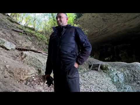 Видео: Пещерата "БОЖИЯ МОСТ" и странното лице, което ни следеше от скалата.