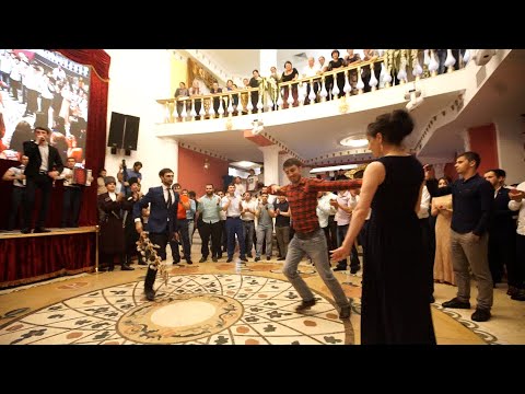 Видео: Зажигательные кабардинские танцы (Caucasian dances in wedding)