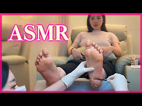 Видео: ASMR｜Самая профессиональная процедура отшелушивания стоп в корейском стиле✨Уход за стопами, массаж