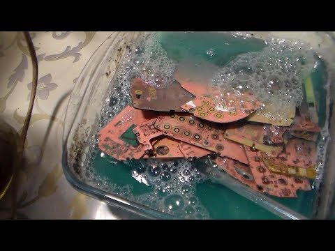 Видео: Золото из 30 мобильных телефонов