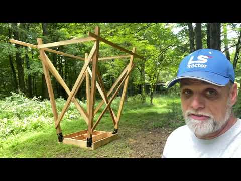 Видео: Изготовление высокой охотничьей засидки с использованием кронштейнов подъемника и материала, кото...