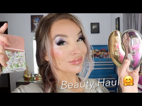 Видео: Приобретают: Sephora, Isamaya, Huda, Natasha Denona, Ciele, Głów Recipe, Dior, Tarte, Laneige, LY...