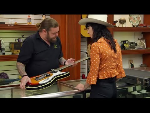 Видео: ДЕВУШКА ПРИНЕСЛА ГИТАРУ С ДВОРОВОЙ РАСПРОДАЖИ И ПРОСИТ ЗА НЕЕ 3,500$