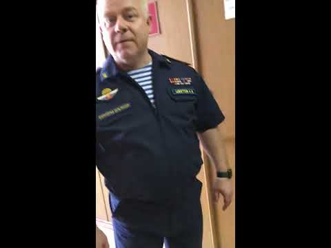 Видео: Кунцевский военкомат: комиссар Цветов А.В. сорвал призывную комиссию