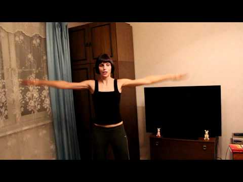 Видео: Упражнения для рук (без гантелей)