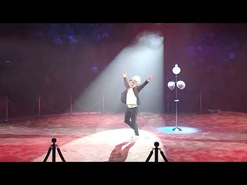 Видео: ВСТУПЛЕНИЕ И "ПОВЕЛИТЕЛЬ ШЛЯП", "ШОУ ВОДЫ, ОГНЯ И СВЕТА!", КИРОВСКИЙ ЦИРК
