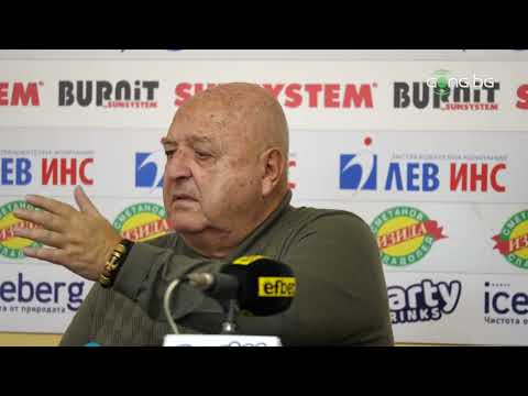Видео: Венци Стефанов: Феновете на ЦСКА трябва да целуват ръка на Стоичков