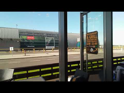 Видео: Ожидание самолёта в аэропорту Варшава-Модлин. Restaurant & GRILL EAT & FLY.  Варшава. Польша