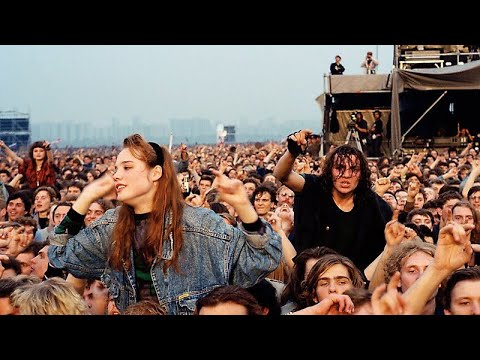 Видео: Идет атака на Советских Рок Звезд!!