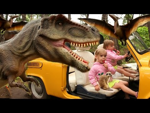 Видео: Идем в Парк Динозавров СТРАШНЫЙ ДИНОЗАВР Контактный ЗООПАРК в Динопарке GIANT LIFE SIZE Dinosaur
