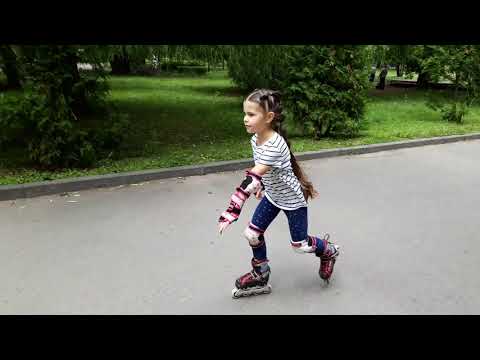 Видео: Трюки на роликах. Простые трюки на роликах.
