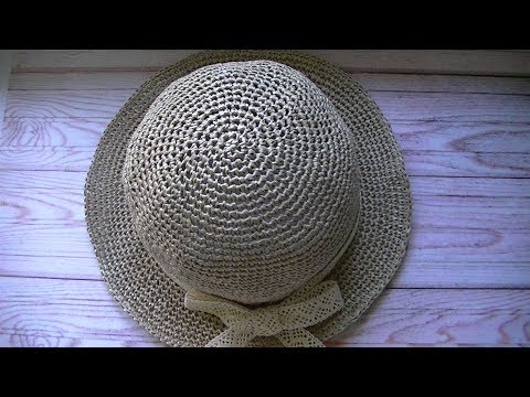 Видео: Вяжем шляпку с рафии крючком.