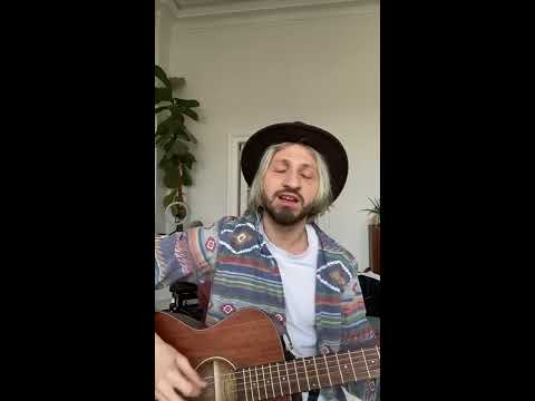 Видео: Женя Мильковский - Девчонка что не со мной (акустика)