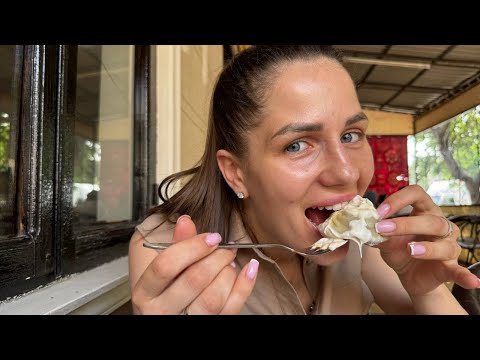 Видео: Голодные Русские Туристы пробуют уличную еду — реакция шок!@Fediki