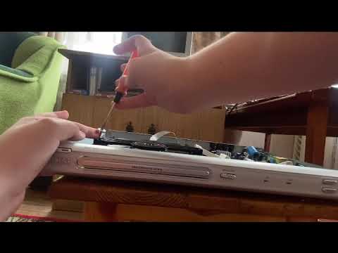 Видео: Ремонт DVD Philips. Шумит DVD-плеер и пасик взлетел!