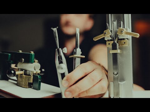 Видео: Формирование трости для гобоя 101