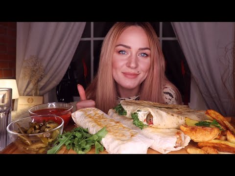 Видео: MUKBANG | 2 шаурмы с курицей, 2 ролла с говядиной | shawarma, rolls не ASMR