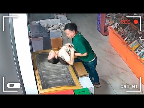 Видео: 200 Невероятных Моментов, Снятых на Камеры Наблюдения | Лучшее за Месяц