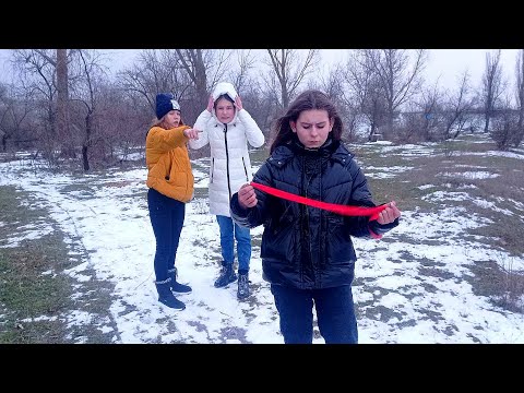 Видео: АНЯ ДОСТАЛА !Зачем ей эта лента?!