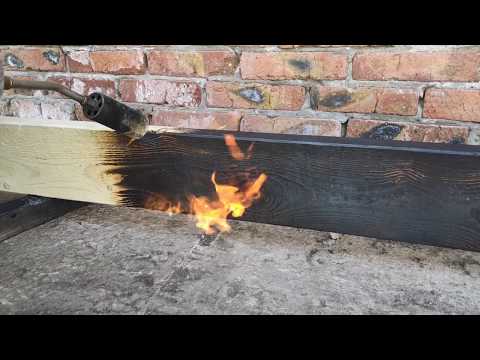 Видео: Обжиг дерева. Японская технология. Обжигание дерева огнем.