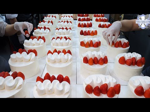 Видео: Самый оживленный зимой! Популярный домашний торт, полный клубники / Корейская пекарня