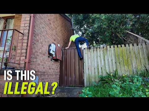 Видео: Когда вам нужно ВЛИЗНУТЬСЯ, чтобы сделать бесплатную уборку двора