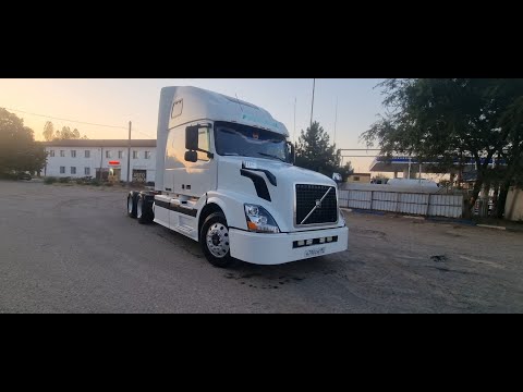 Видео: VOLVO VNL БЕЛЫЙ ЛЕБЕДЬ 2 с перетянутым салоном.с детройтом 12.7 500л.с .......купили уже 3-ю машину