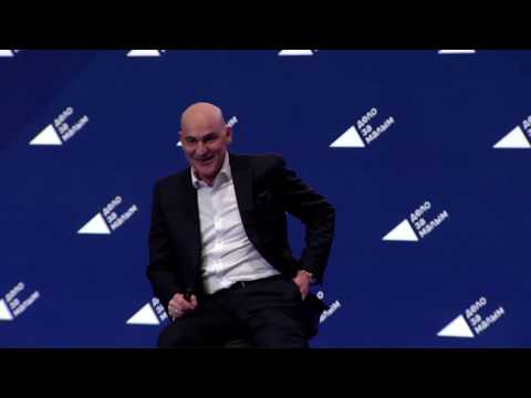 Видео: Радислав Гандапас - «Бизнес на ресурсах эмоционального интеллекта»