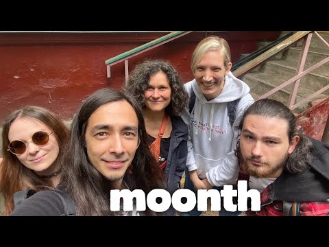 Видео: Луна и месяц - [Зилков ае с бэндом] сырая репа