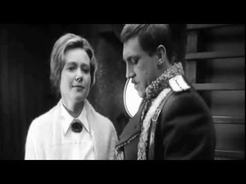 Видео: Алена Свиридова- Ваши пальцы пахнут ладаном