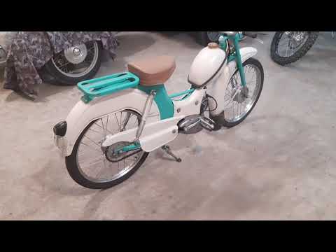 Видео: Капсула времени. Редчайшая находка новый мопед Рига 3. 60 лет без эксплуатации.
