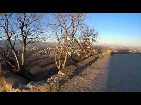 Видео: Младежки хълм изкачване по пътя