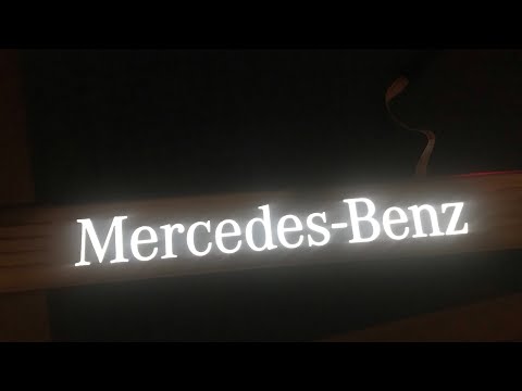 Видео: Разборка и ремонт накладки порога с подсветкой Мерседес Бенц