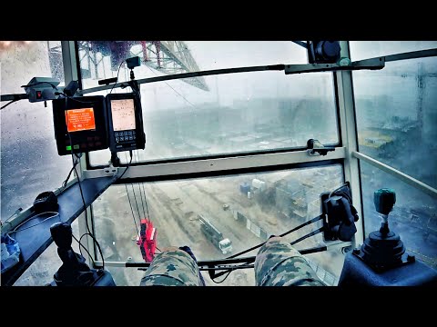 Видео: Питерский шторм глазами крановщика. Storm in St.Petersburg through the eyes of a crane operator.