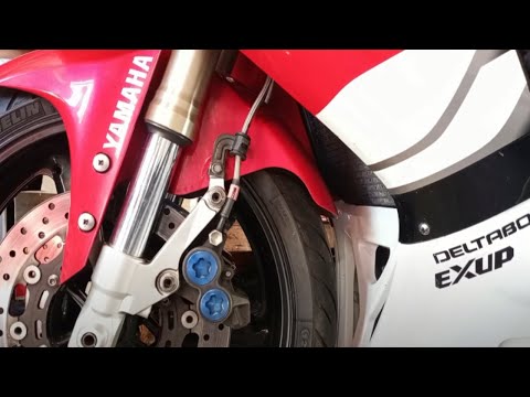 Видео: Сальник передней вилки Yamaha R1 1999 года