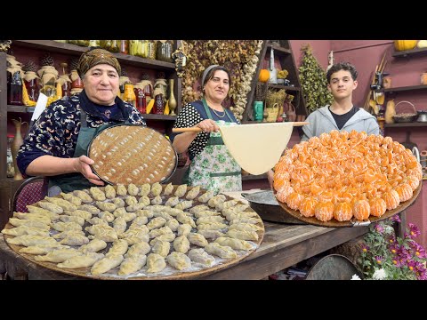 Видео: Необыкновенный день в деревне! Бабушка готовит гурзе (гадюку) | Апельсиновый компот и джем