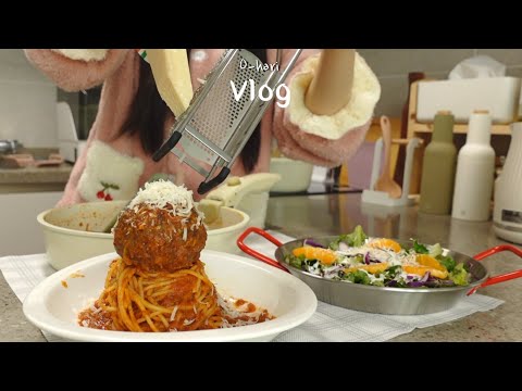 Видео: Приготовление гигантских спагетти с фрикадельками, сбор мини-мандаринов, сильный снегопад