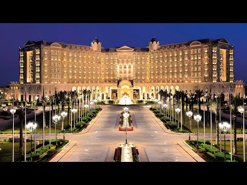 Видео: The Ritz Carlton Riyadh, знаменитый 5-звездочный отель в Саудовской Аравии (тур 4K)