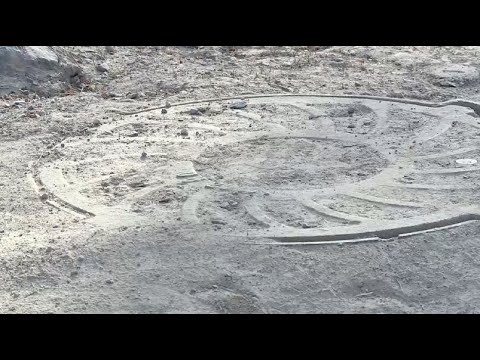 Видео: Алматы облысында ауыл халқы кәріз құбырының жарылуына алаңдаулы