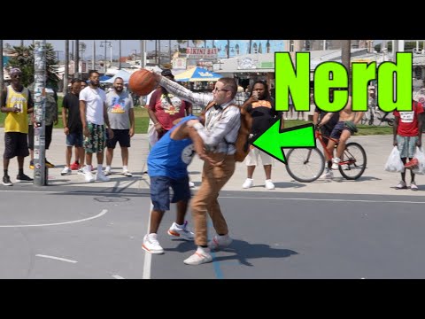 Видео: Nerd 2v2 против Feisty Hoopers... Nerd проходит ИСПЫТАНИЕ