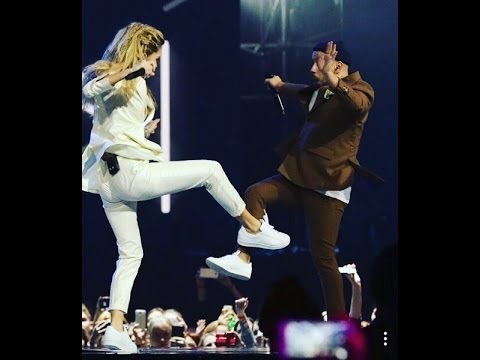 Видео: Вера Брежнева & MONATIK - Любовь спасёт мир / Кружит (M1 Music Awards)